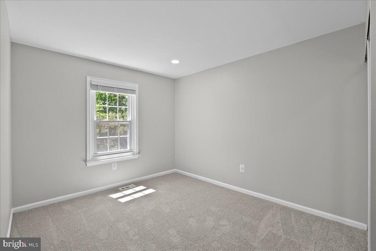 2839 Bowes Lane photo 26