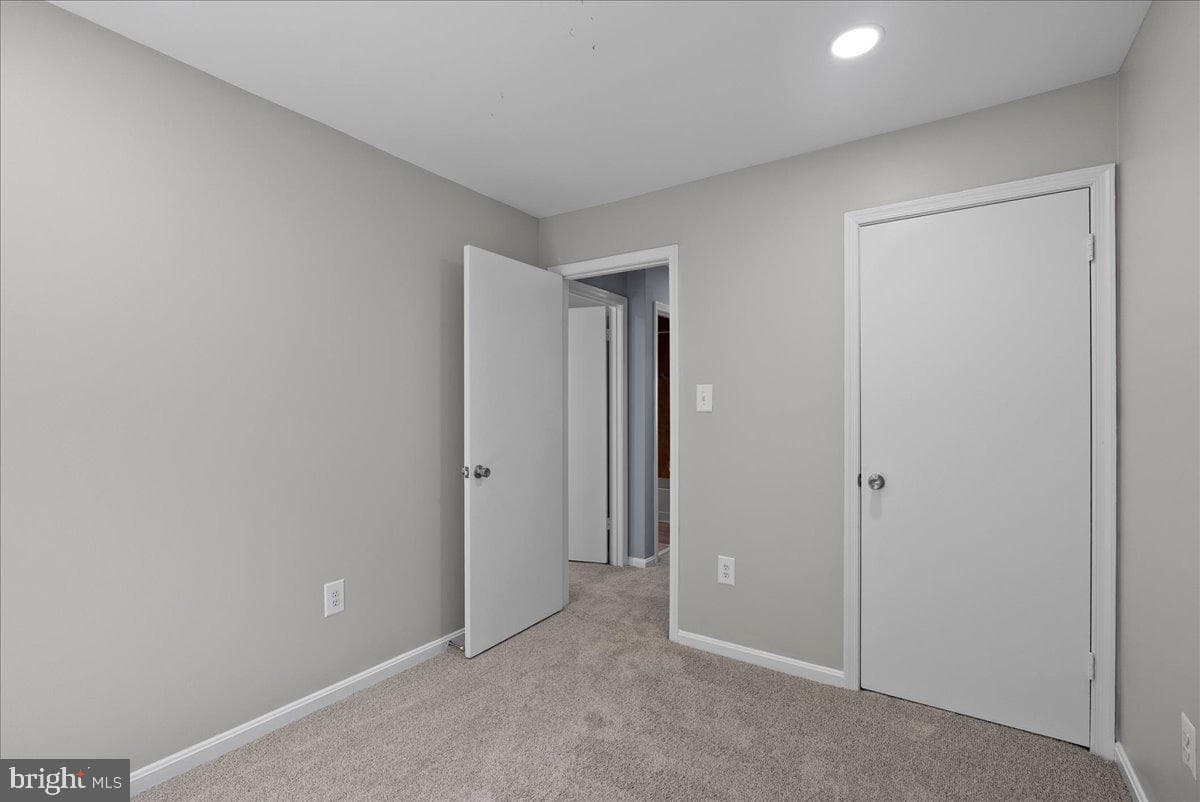 2839 Bowes Lane photo 28