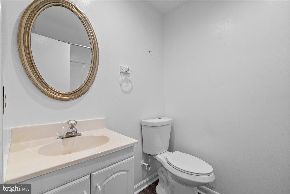 2839 Bowes Lane photo 36