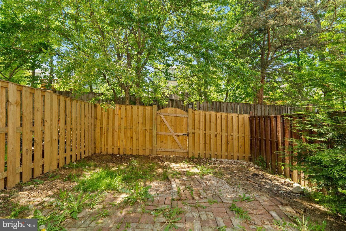 2839 Bowes Lane photo 39
