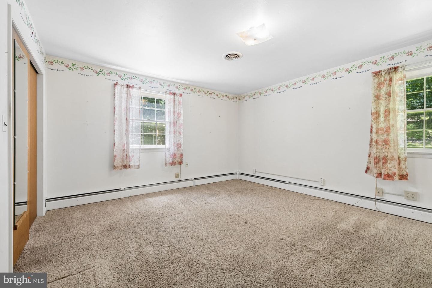 2112 Youngs Drive photo 17
