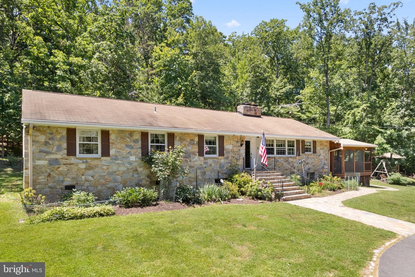 2112 Youngs Drive, Haymarket
