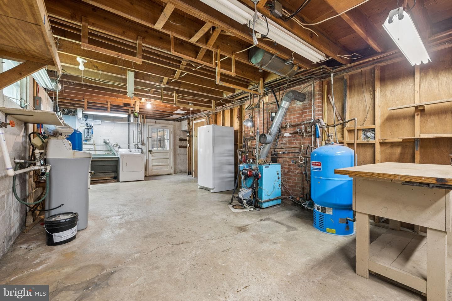 2112 Youngs Drive photo 33