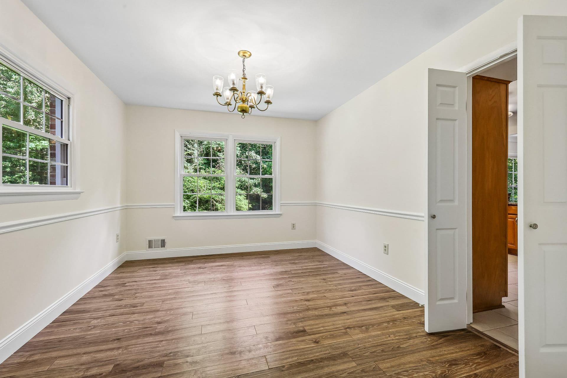 8324 Morningside Drive photo 5