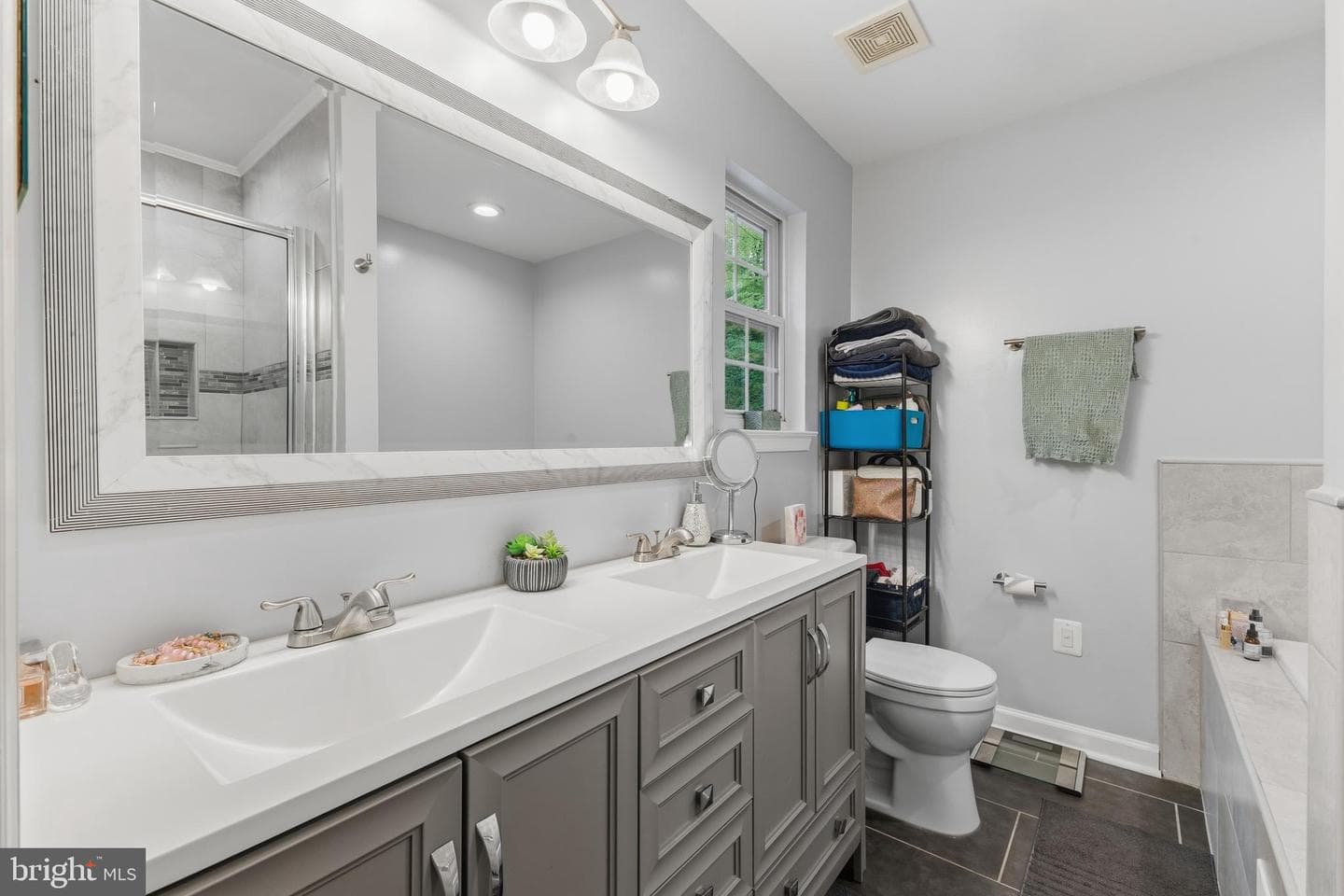 3404 Holly Circle photo 7