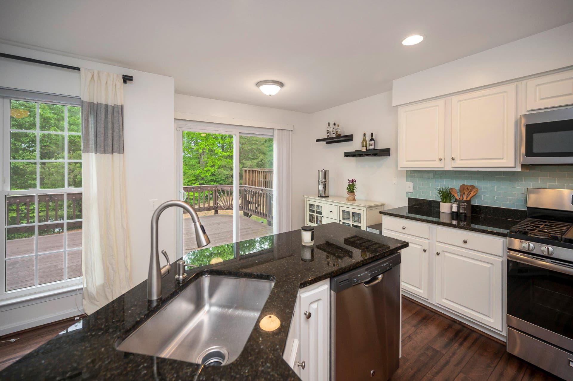 11539 Bertram Street photo 33