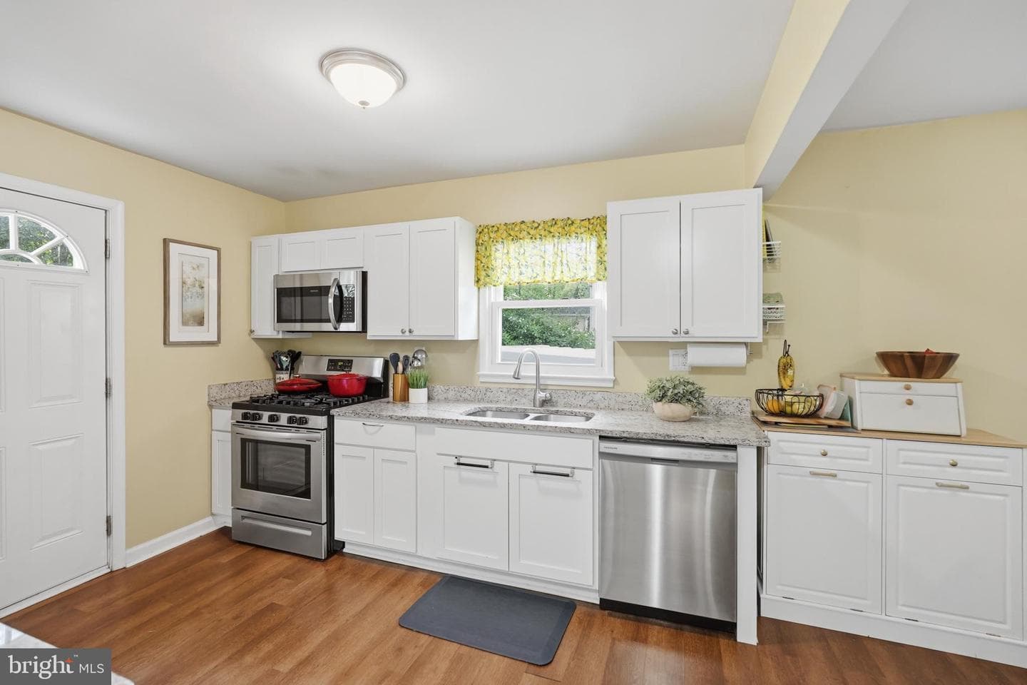 14806 Alabama Avenue photo 11