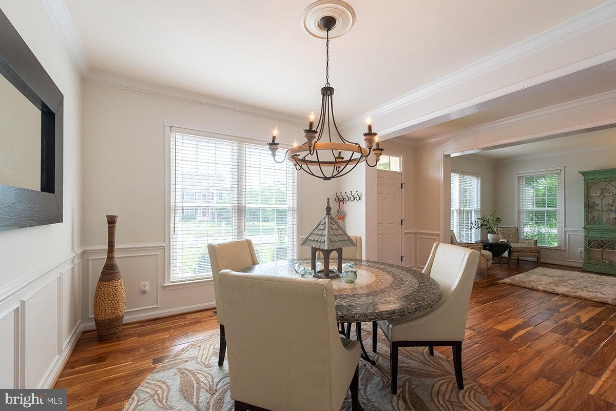 5028 Signature Court photo 16