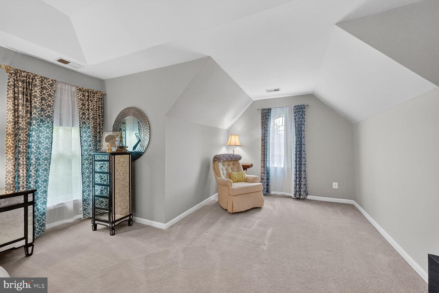 5028 Signature Court photo 29