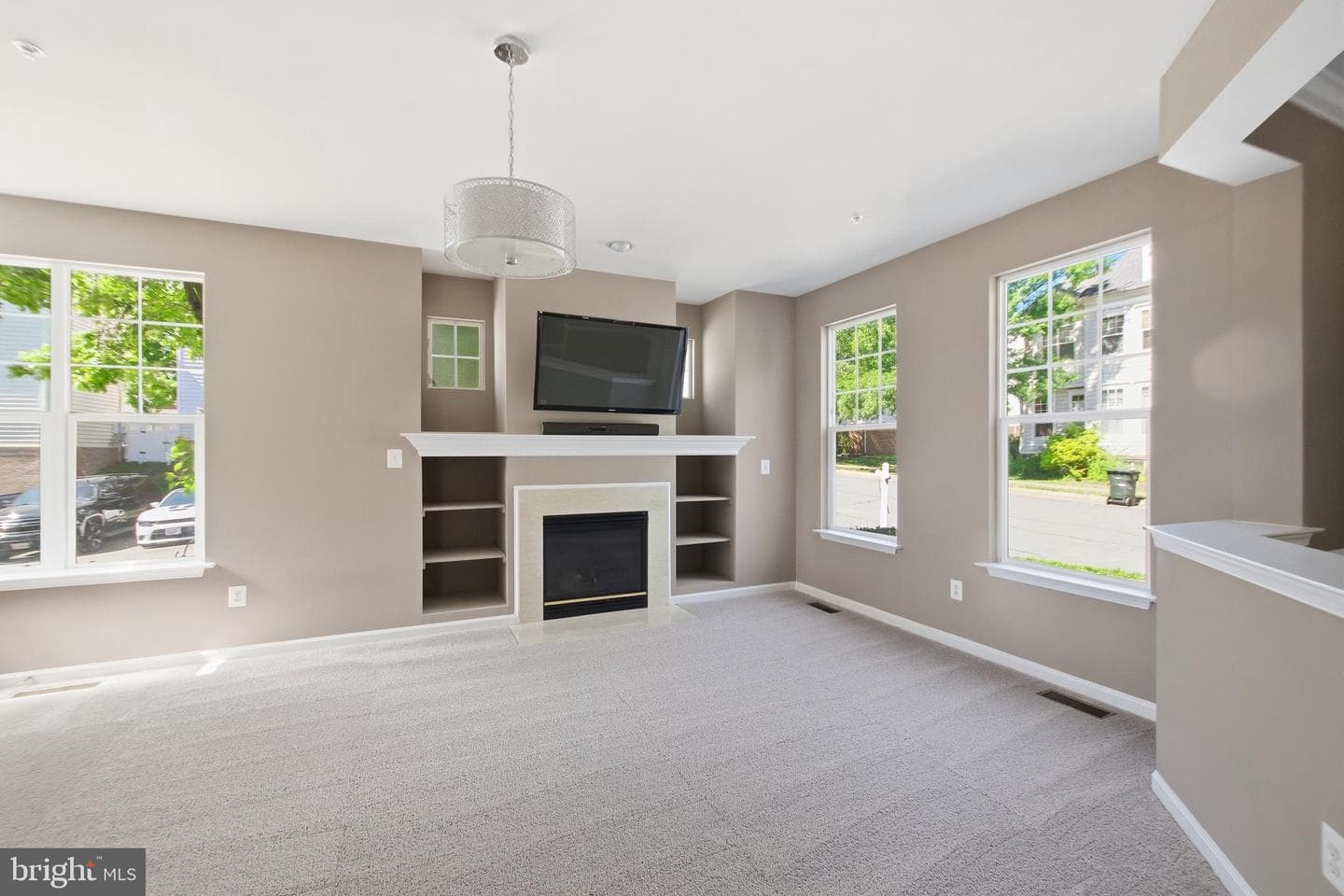 10017 Pentland Hills Way, Bristow