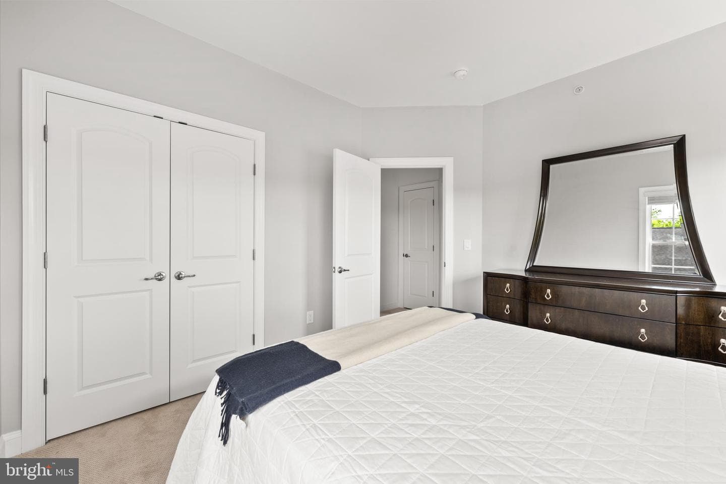 2111 Abbottsbury Way photo 30