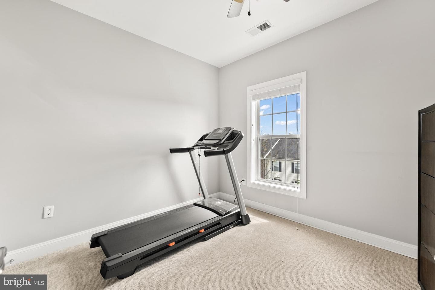 2111 Abbottsbury Way photo 32