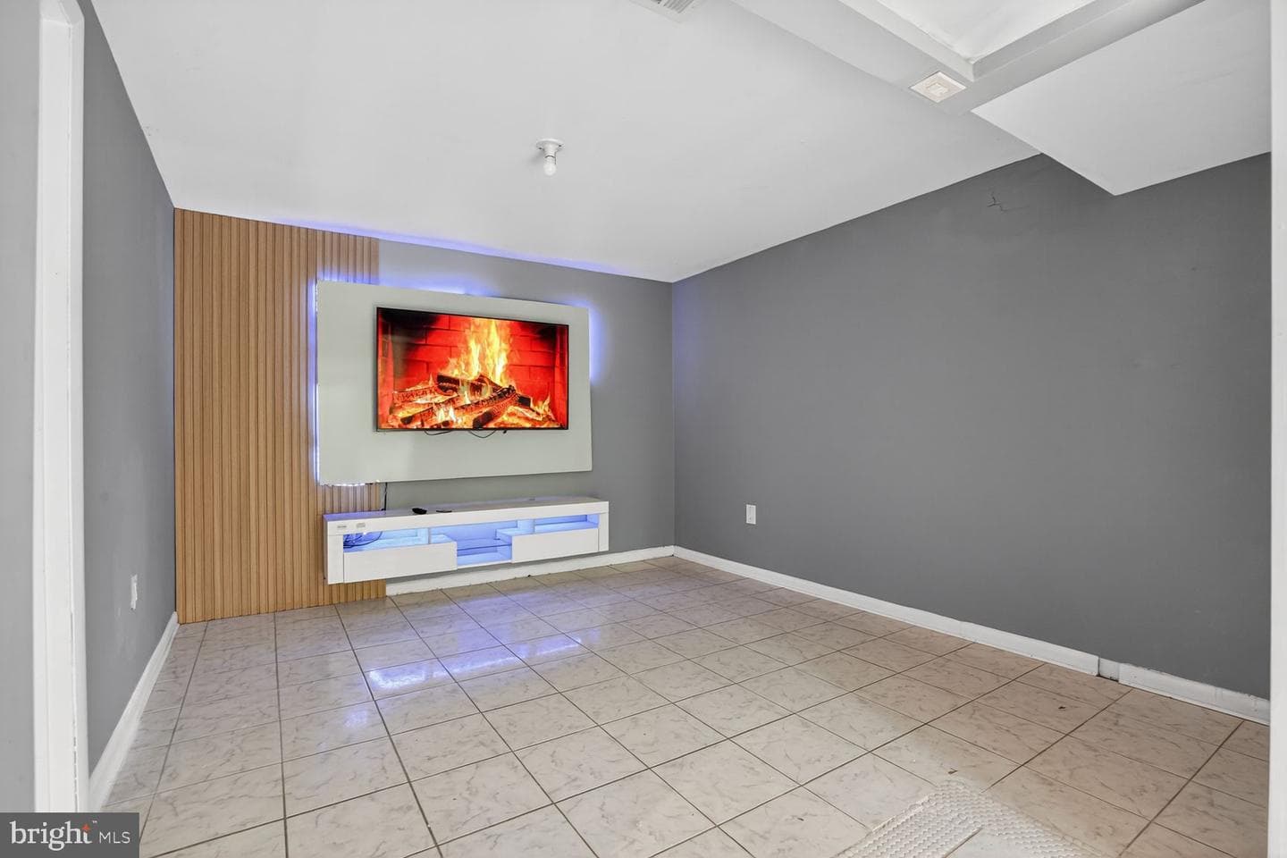 5815 Riverside Drive photo 21