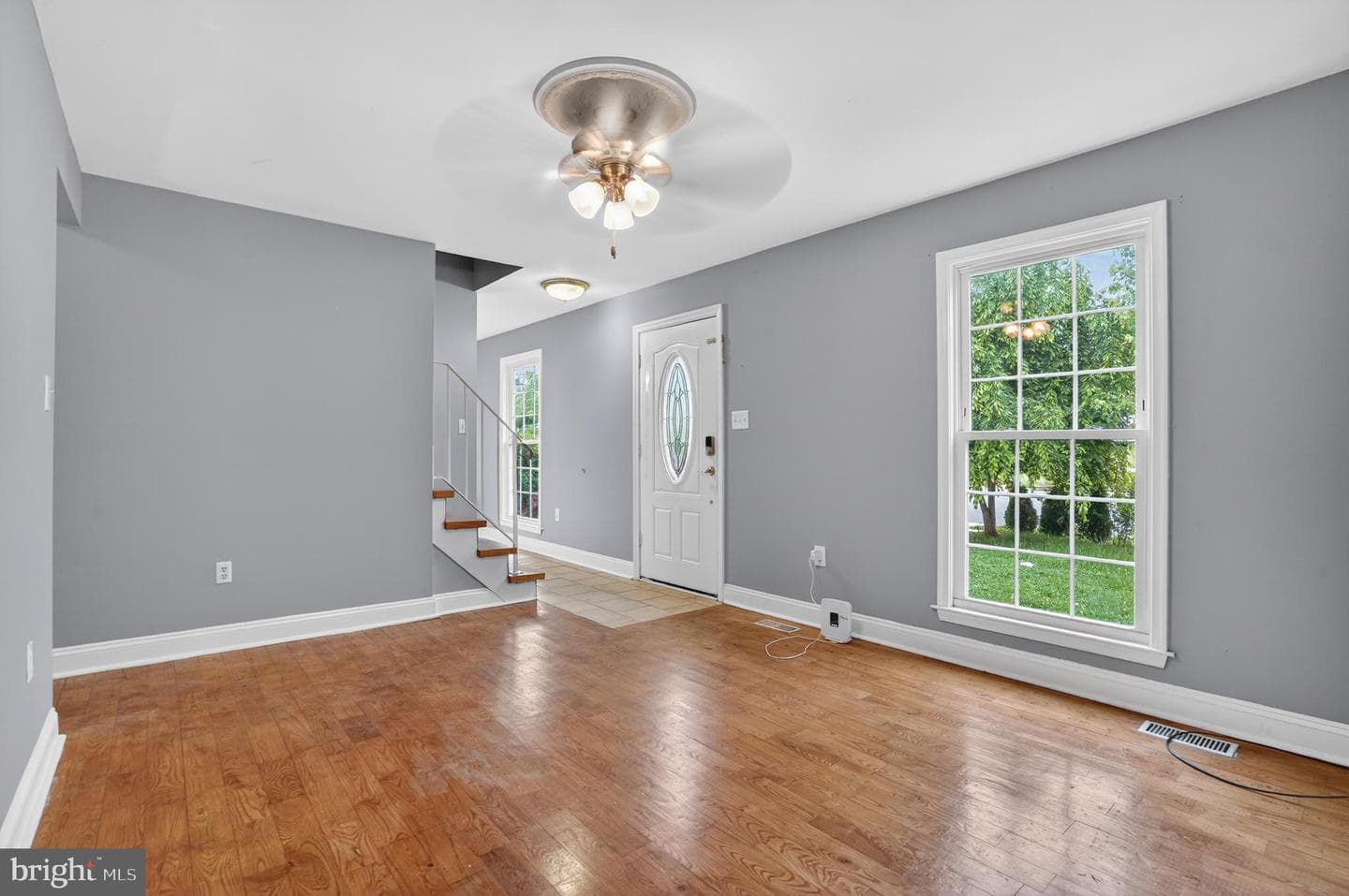 5815 Riverside Drive photo 4