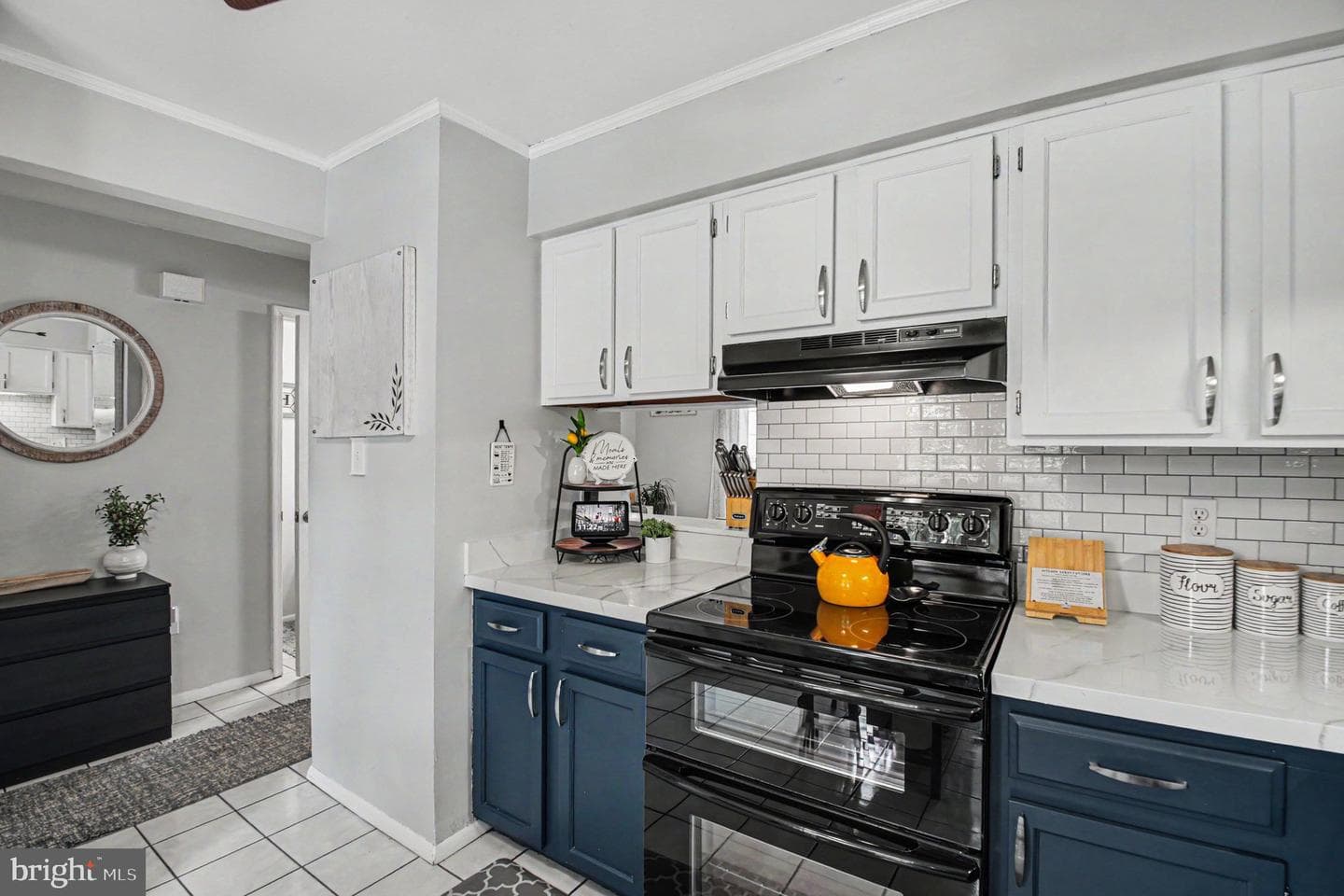 2868 Burgundy Place photo 13
