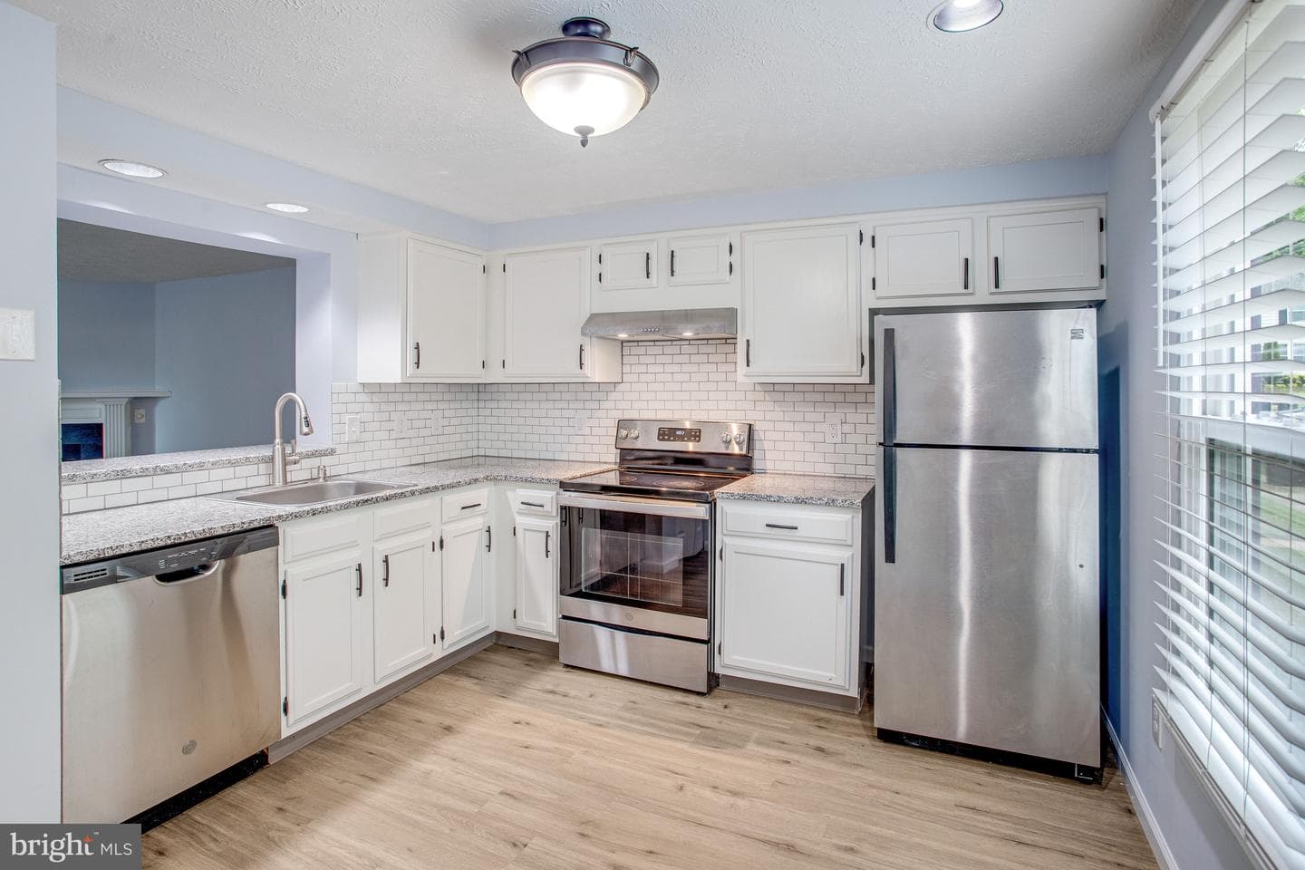 15016 Oak Crest Court photo 4