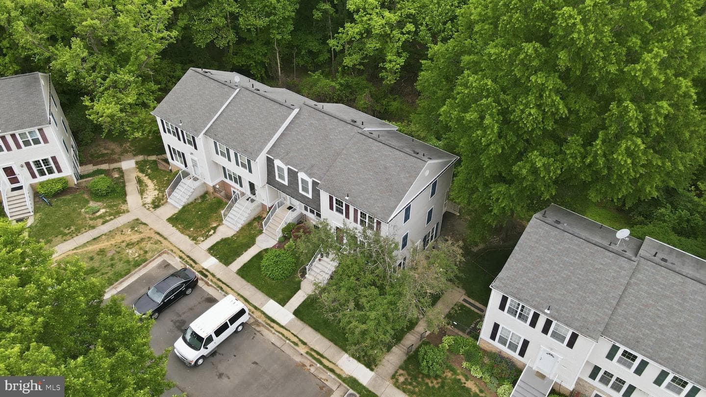 2866 Burgundy Place photo 26