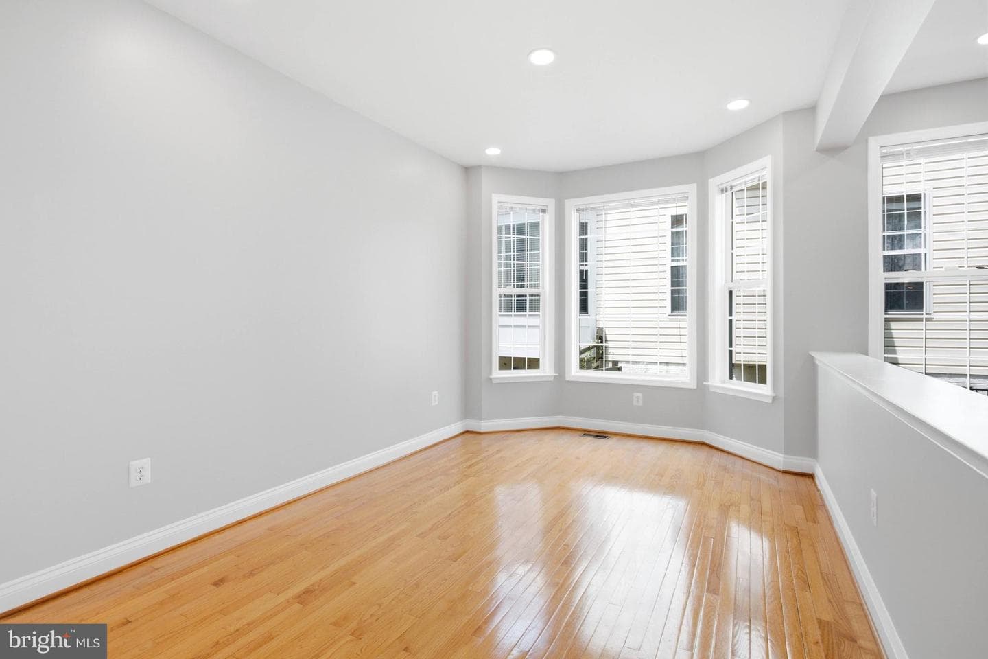 16542 Reservoir Loop photo 41