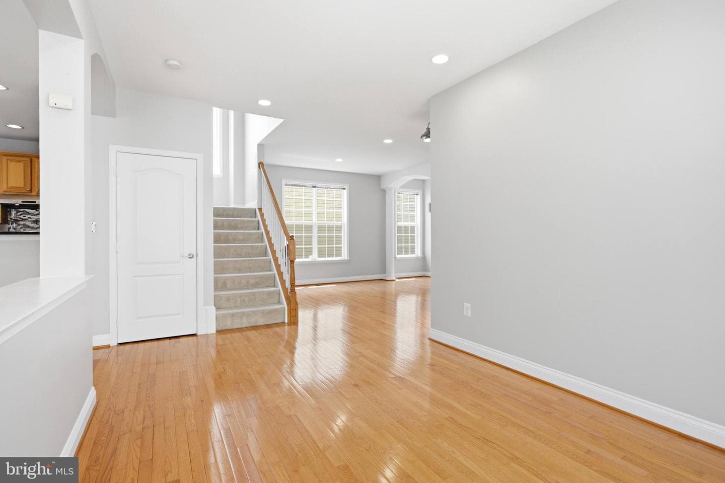 16542 Reservoir Loop photo 44