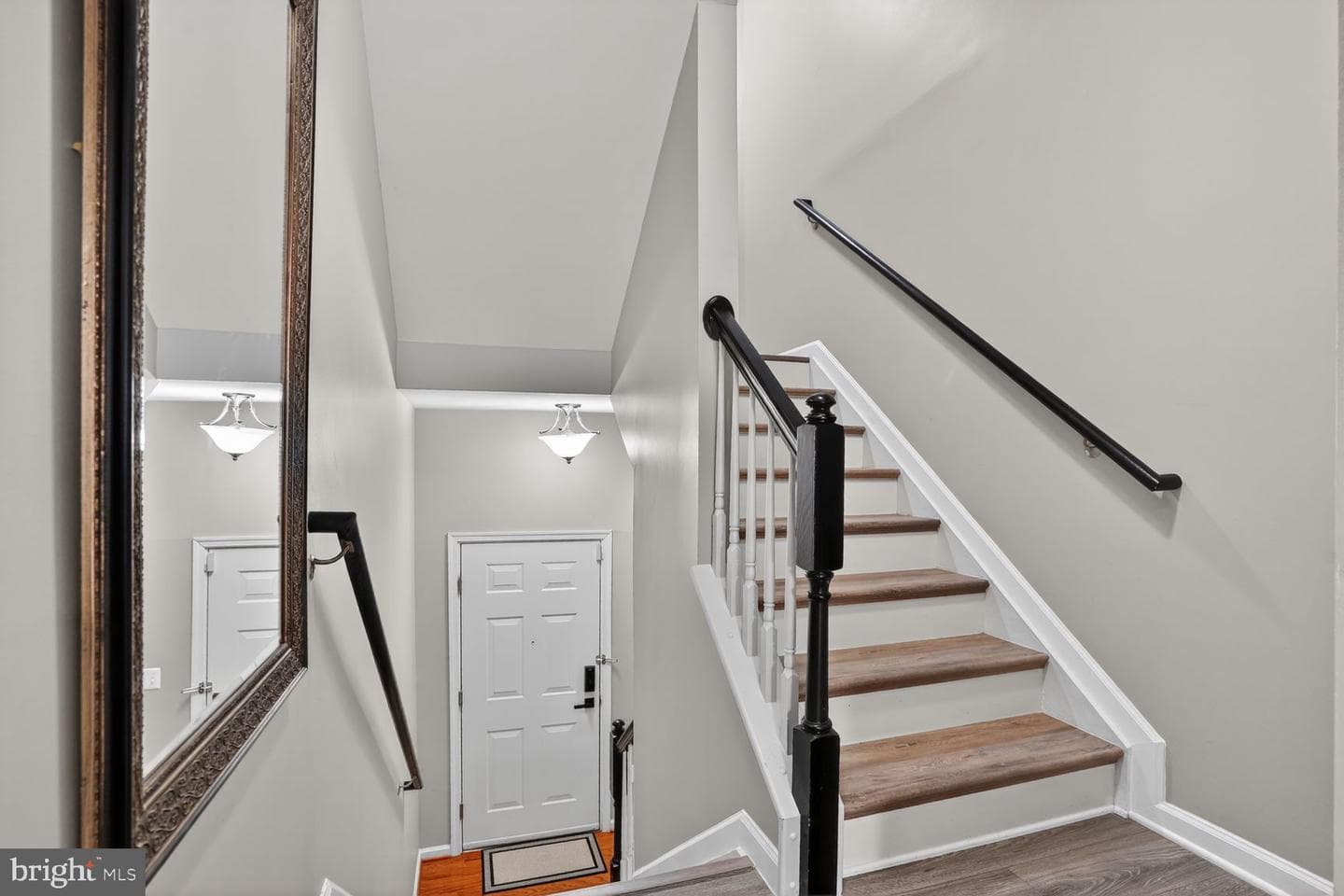 2621 Eastbourne Drive, Woodbridge