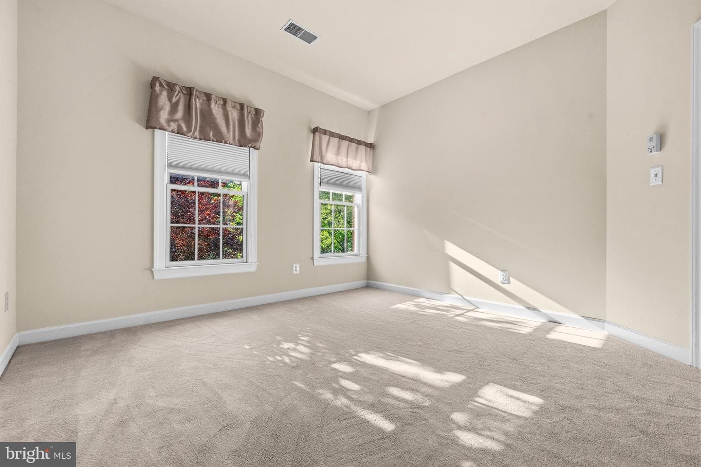 11019 Bacon Race Road photo 26