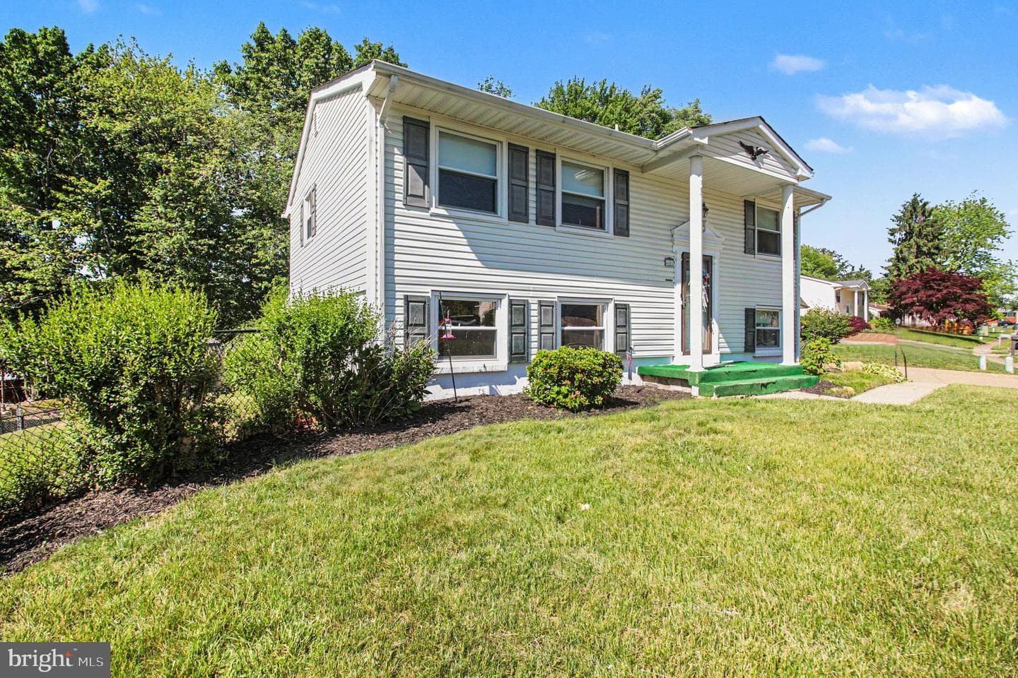 4401 Kentmore Drive photo 1