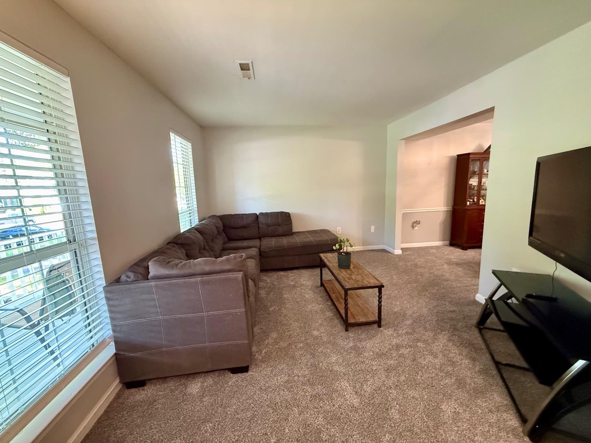 6111 Plainville Lane photo 9