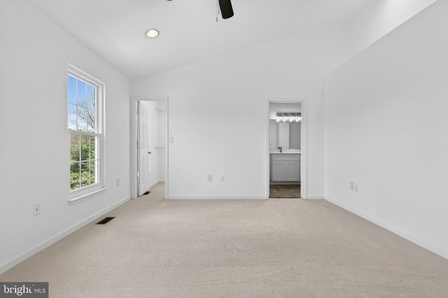 9000 Falcon Glen Court photo 31