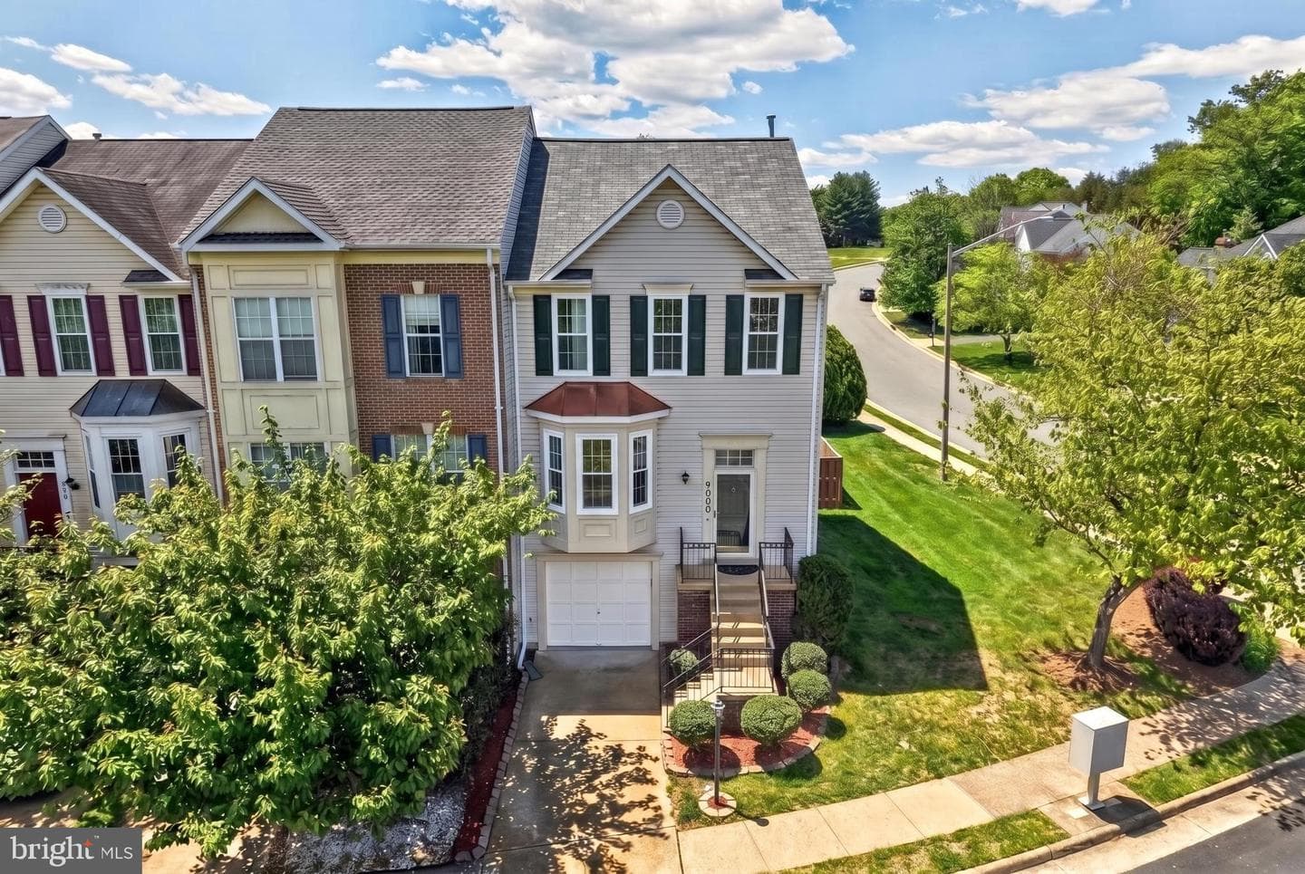 9000 Falcon Glen Court photo 4