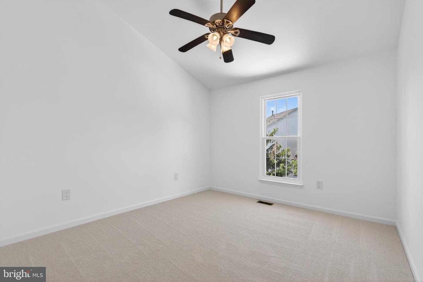 9000 Falcon Glen Court photo 40