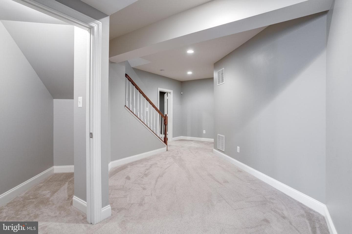 18475 Kerill Rd photo 38