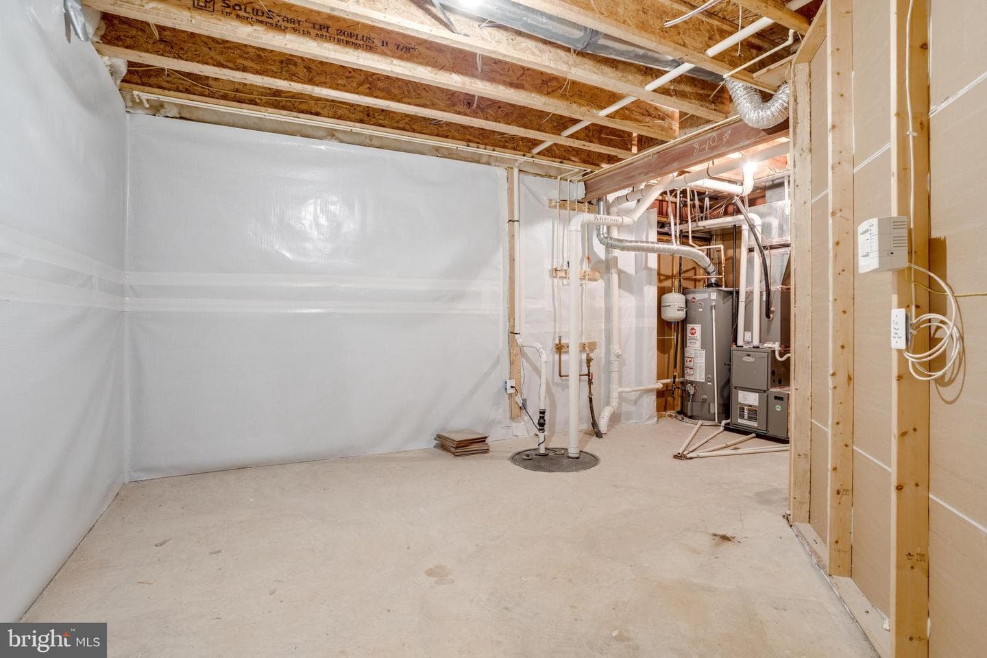 18475 Kerill Rd photo 41