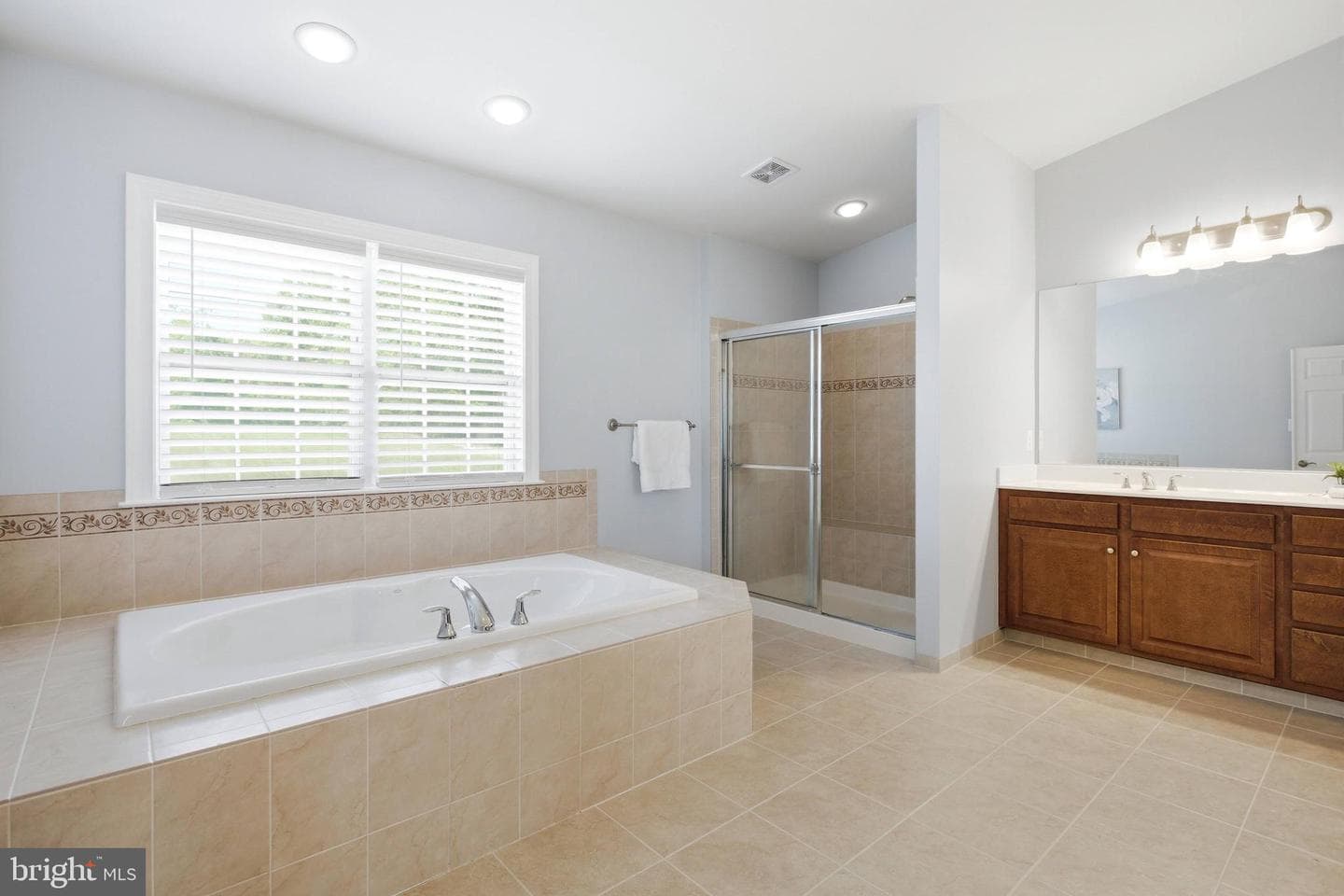 18475 Kerill Rd photo 84