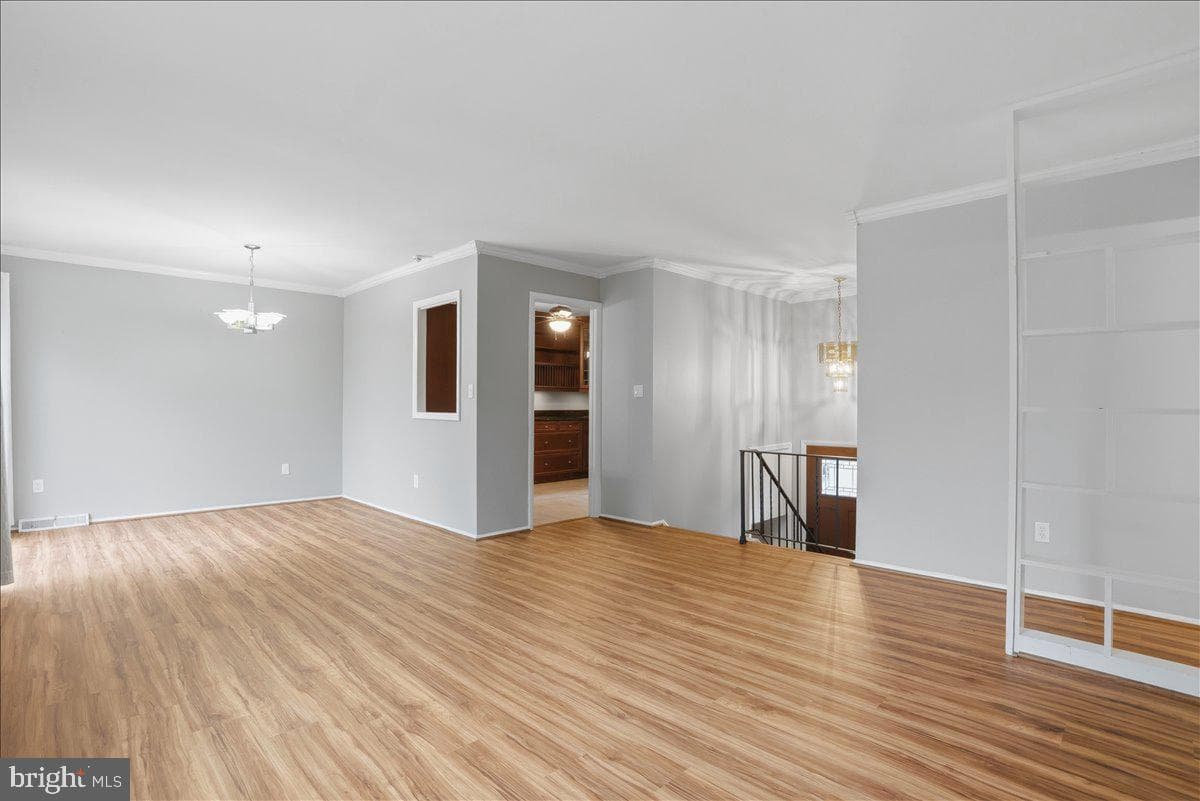 7987 Deward Court photo 11