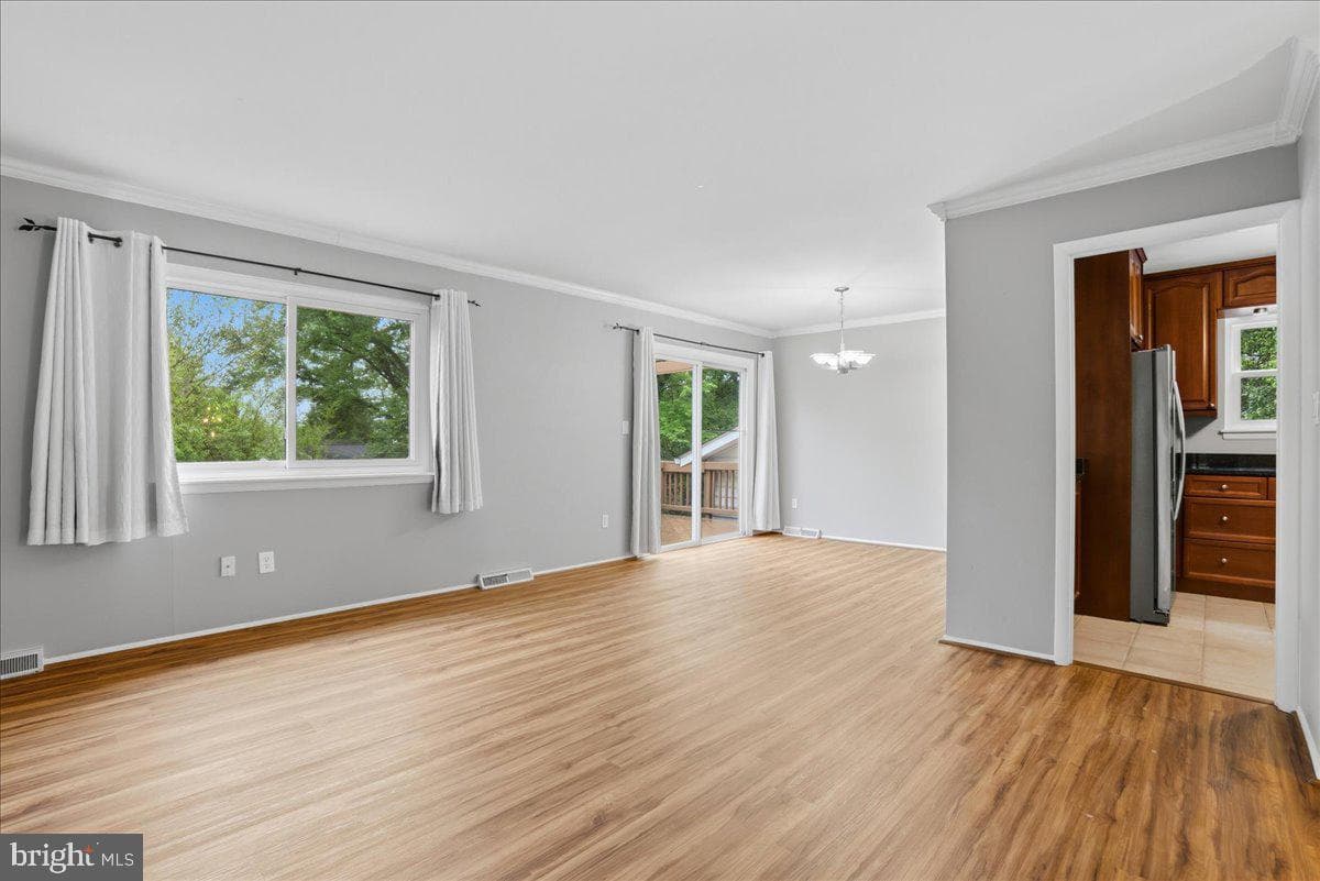 7987 Deward Court photo 12