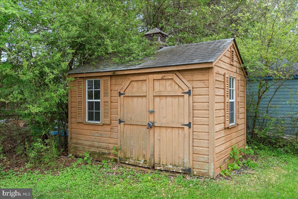 7987 Deward Court photo 46