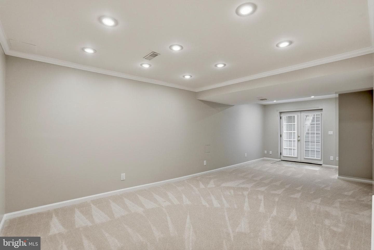 8007 Station Road photo 32