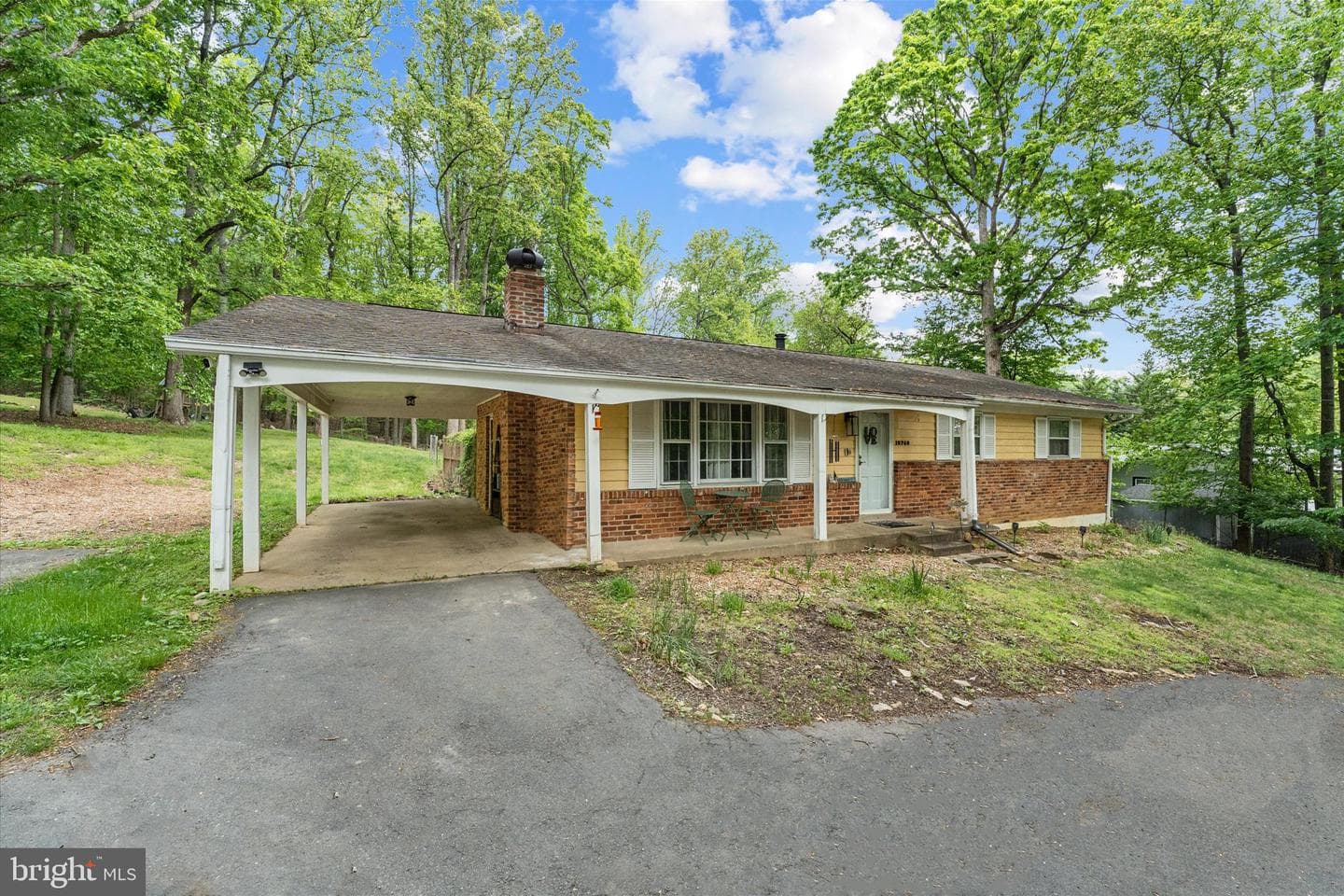 15760 Oak Ln photo 4