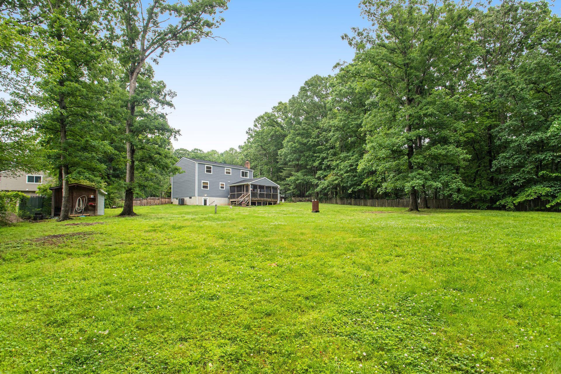 8005 Gracie Drive photo 44