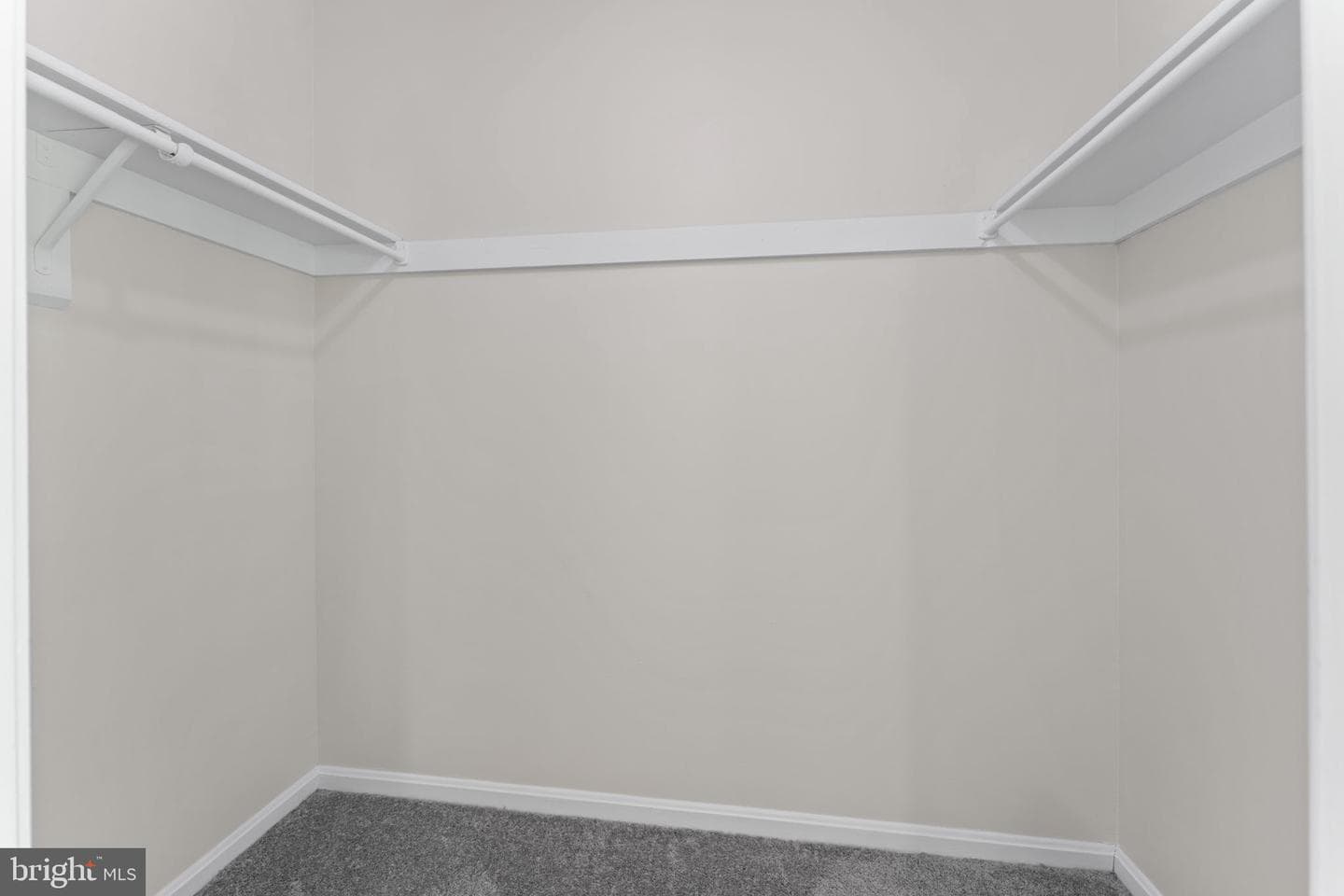 2250 Scotch Court photo 24