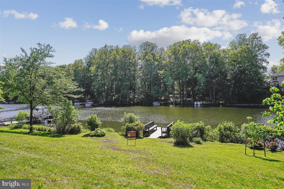15348 Edgehill Drive photo 4