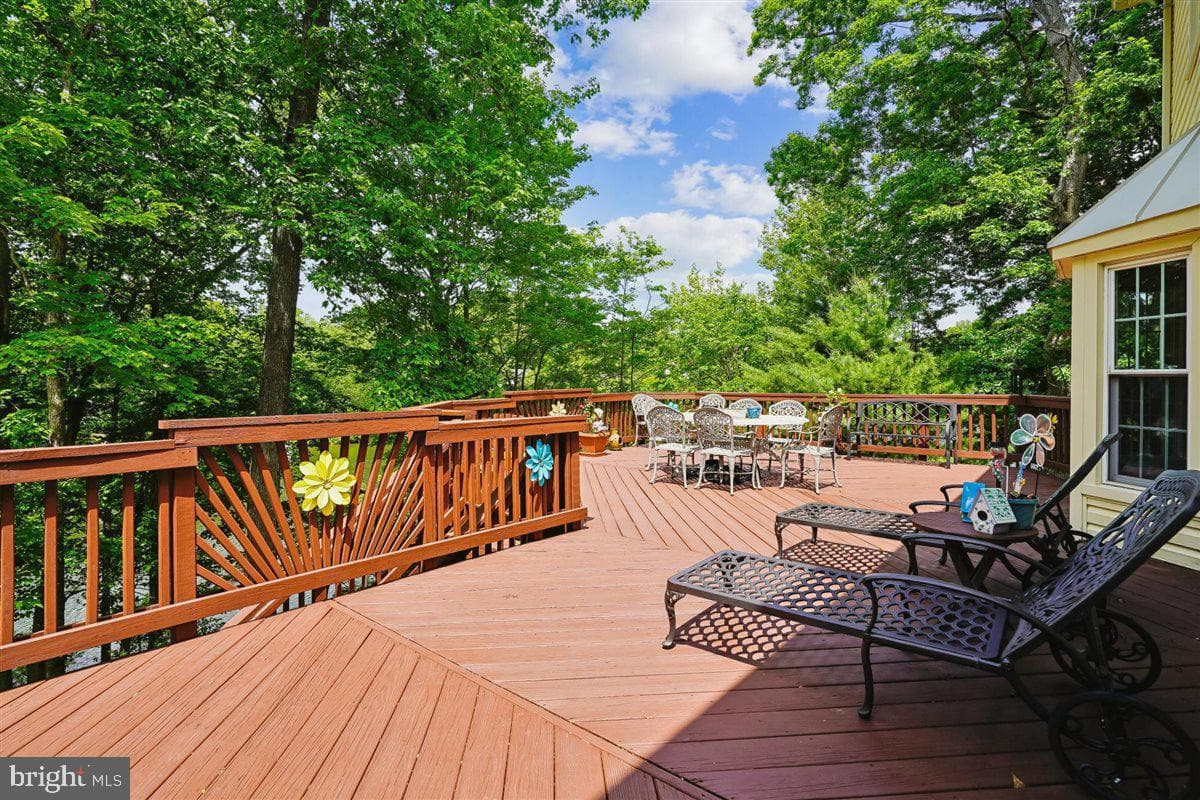15792 Devonald Place photo 21