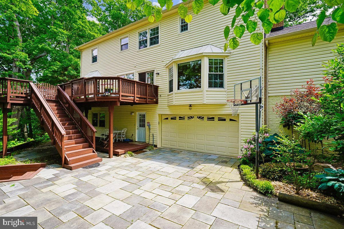 15792 Devonald Place photo 39