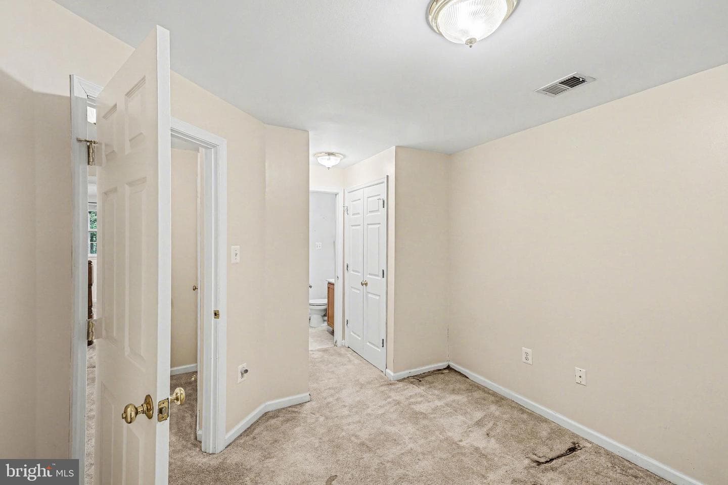 3362 Vineland Place photo 19