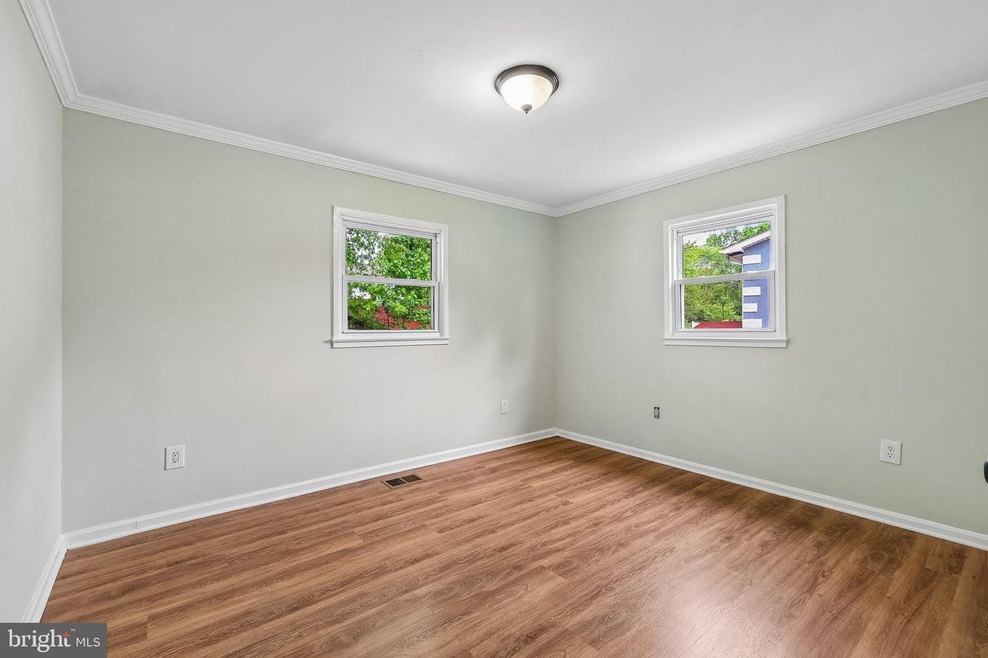13811 Greenwood Drive photo 12