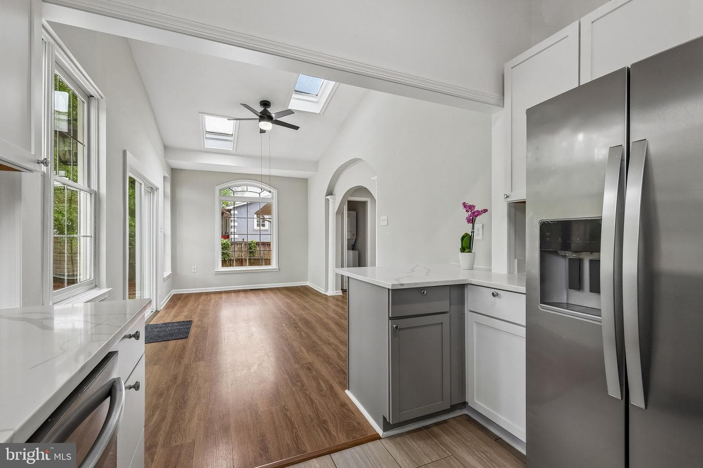 13811 Greenwood Drive photo 4