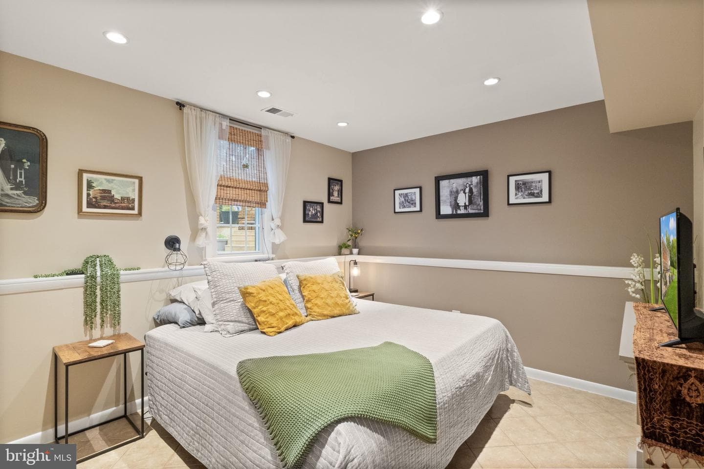 9900 Hynson photo 52