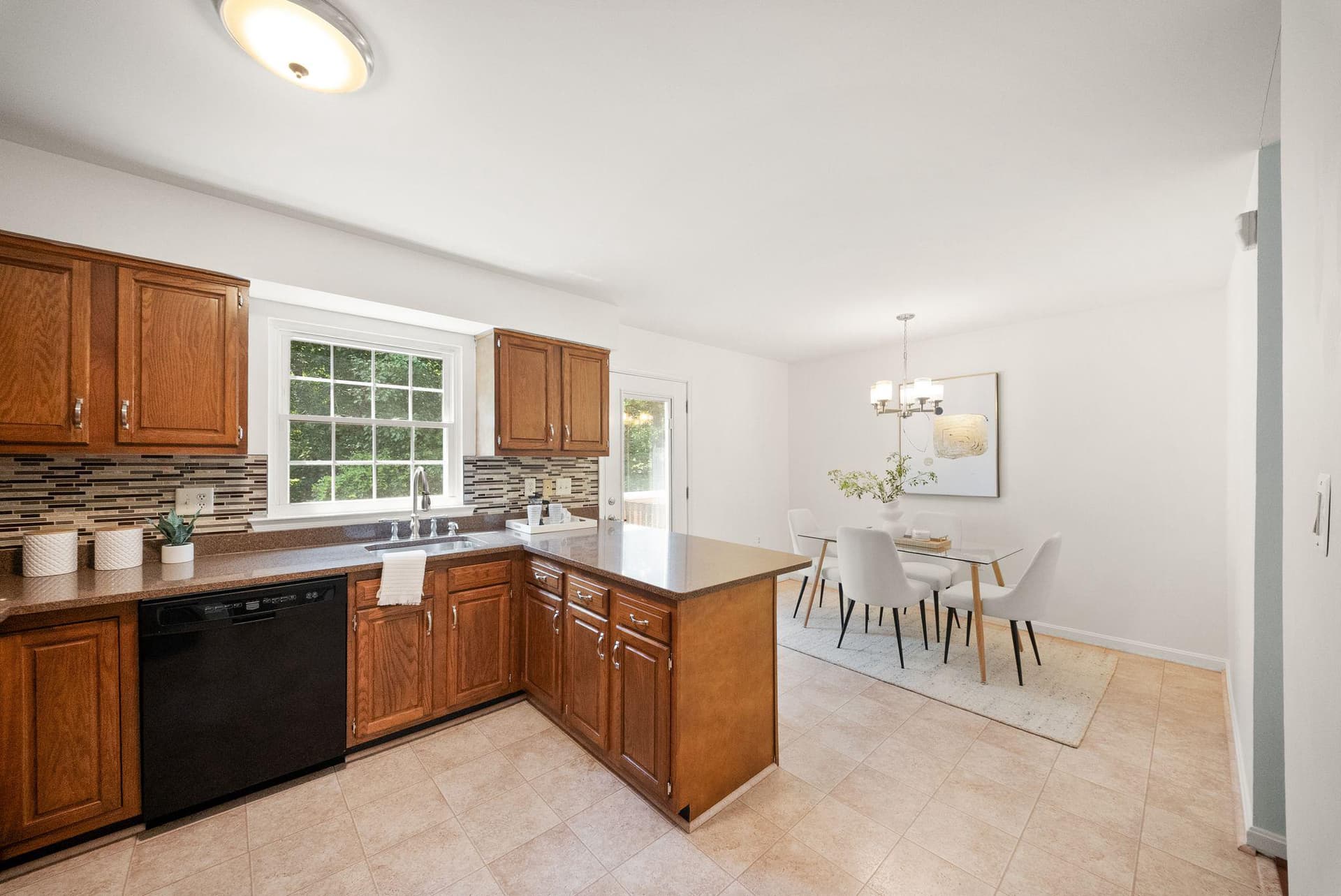 15325 Waters Edge Court photo 9