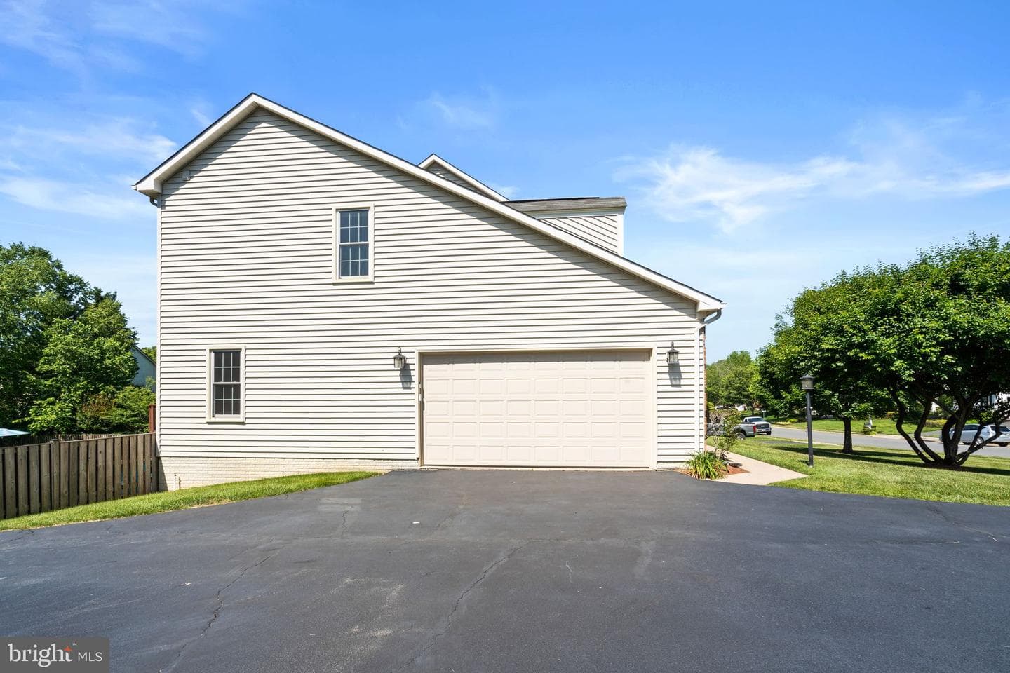 12923 Champlain Drive photo 11