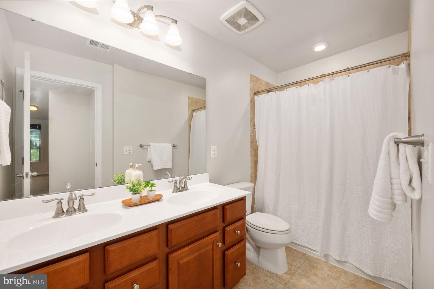 2505 Sweet Clover Court photo 43